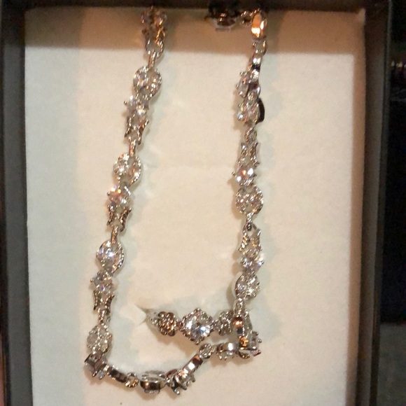 Bracelet and ring - Picture 1 of 1